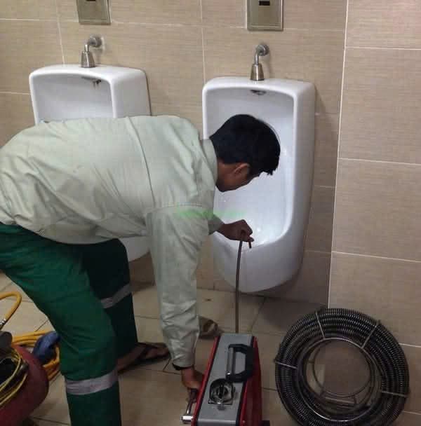 Thông tắc bồn tiểu nam — Thông Tắc Minh Hạnh phục vụ tại Hà Nội