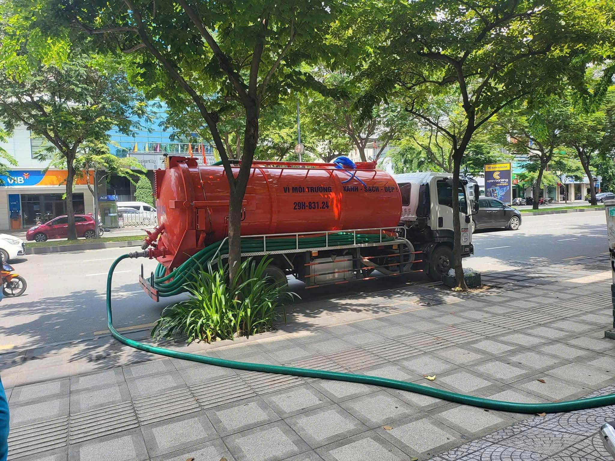 Xử lý tắc cống ngoài trời — Thông Tắc Minh Hạnh phục vụ tại Hà Nội