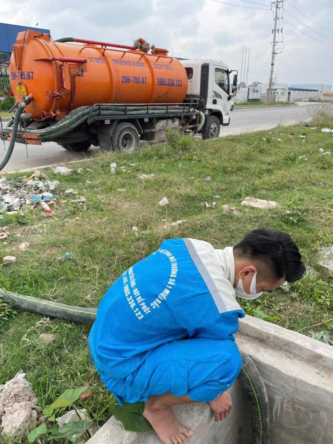 Thông cống ngoài trời — Thông Tắc Minh Hạnh phục vụ tại Hà Nội
