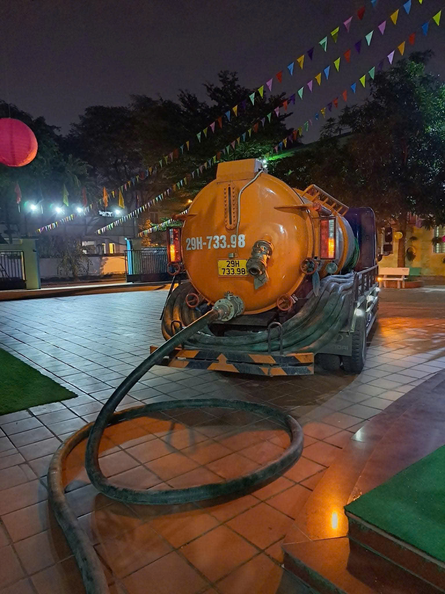 Thi công ban đêm khi cần thiết
